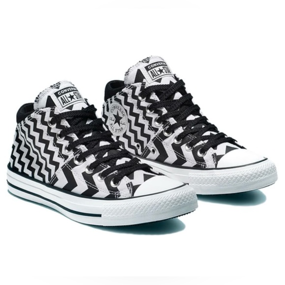 Converse All-Stars, Madison, black and white Chevron pattern size 6 for women - Picture 1 of 8